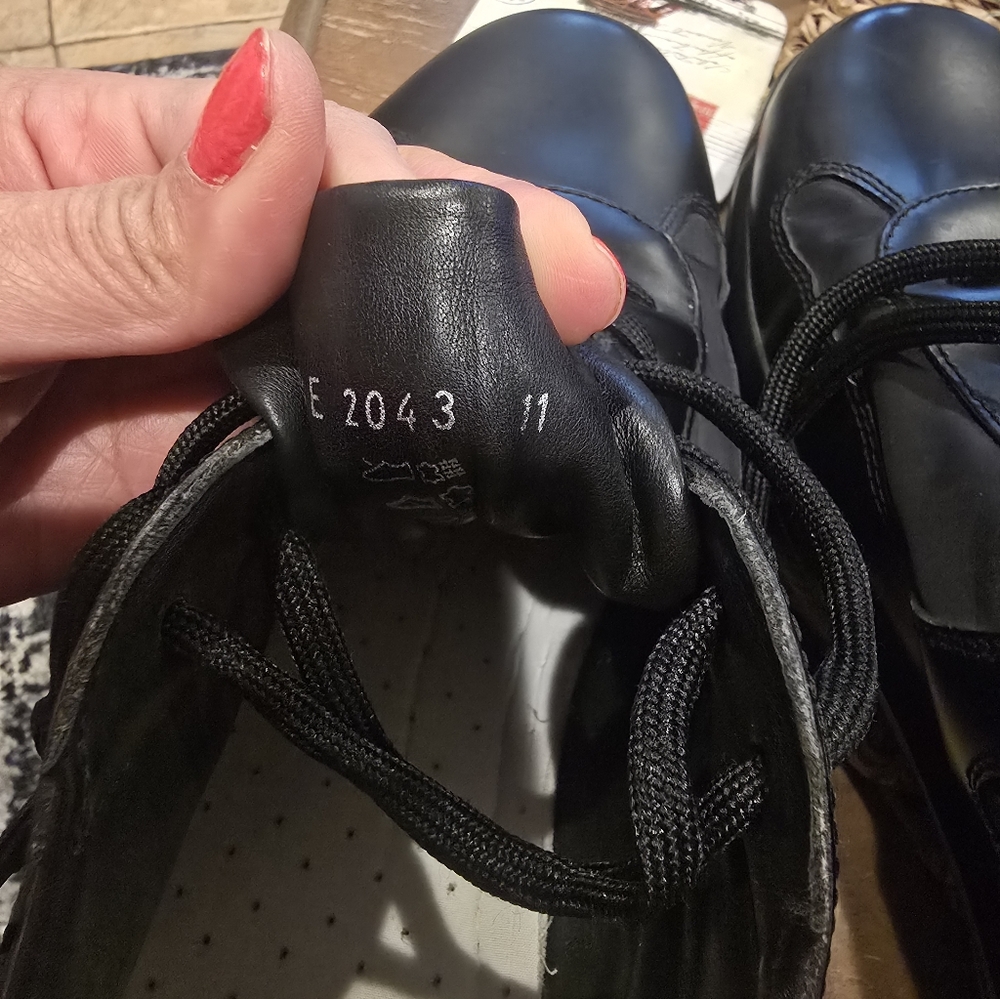 Prada Men's Black Leather Sneakers - Picture 9 of 17